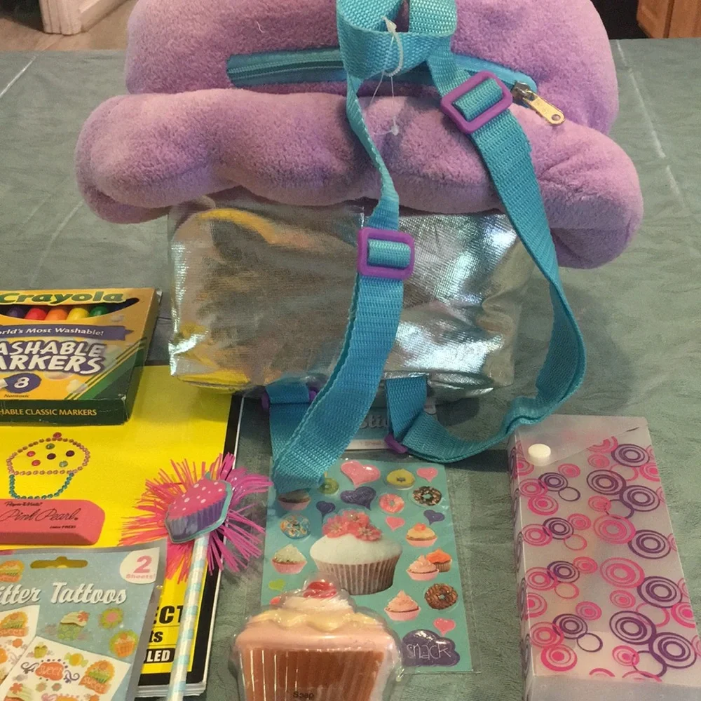 Cupcake Backpack 13pc Sweet cupcake Treasures NEW full of matching Cupcake Gifts